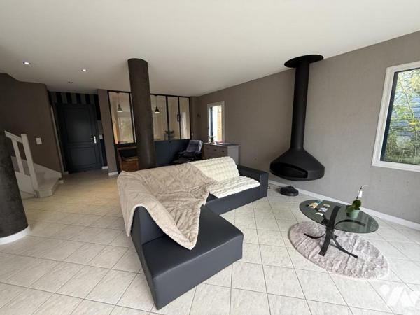 MAISON FAMILIALE 4 CHAMBRES BUREAU JARDIN GARAGE SAINT SERVAN 35400