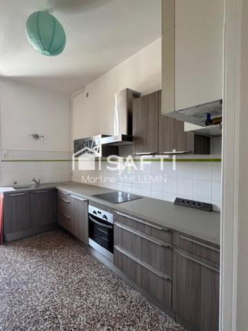 EMPLACEMENT - SECTEUR RESIDENTIEL - EXCELLENT ETAT - VUE