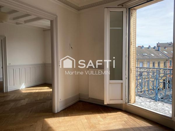 EMPLACEMENT - SECTEUR RESIDENTIEL - EXCELLENT ETAT - VUE