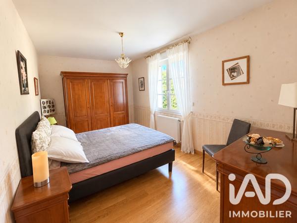 Maison (prestige) à vendre 8 pièces 181 m² Saint-Cyr-sur-Loire