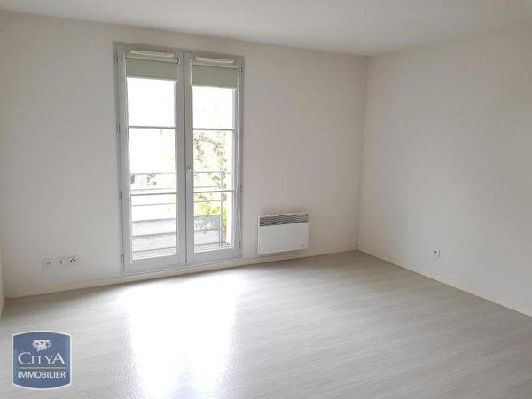 Appartement à louer 1 pièce 24.7m²
