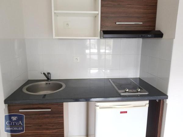 Appartement à louer 1 pièce 24.7m²