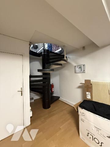 EXCLUSIVITE - REIMS-Rue Cérès- Local Commercial de 109m² loué