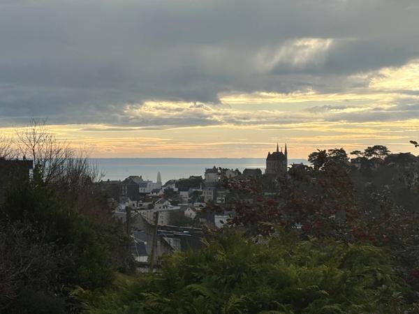 Splendide appartement entièrement rénové de 127 m2 3 Chambres vue vallon et mer SAINTE ADRESSE (76310)