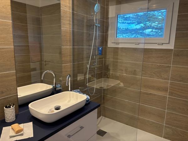 Splendide appartement entièrement rénové de 127 m2 3 Chambres vue vallon et mer SAINTE ADRESSE (76310)