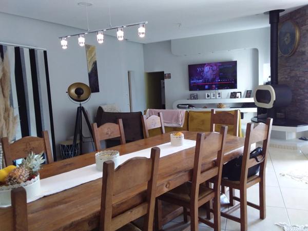 Maison à vendre 5 pièces BORDERES SUR L'ECHEZ (65) sur 1500 m² de terrain avec piscine et pool house.