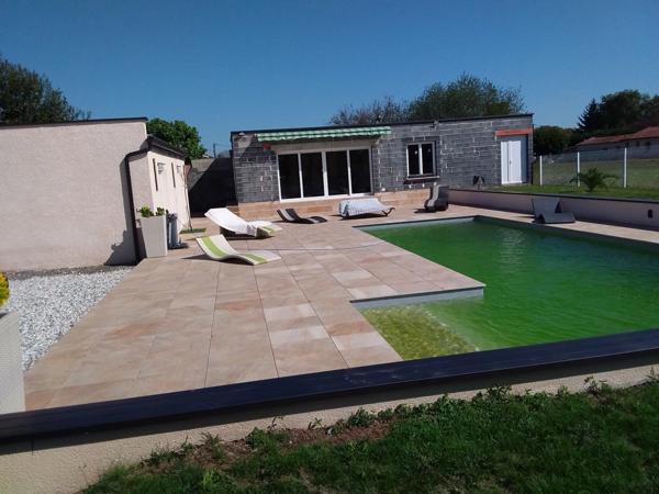 Maison à vendre 5 pièces BORDERES SUR L'ECHEZ (65) sur 1500 m² de terrain avec piscine et pool house.