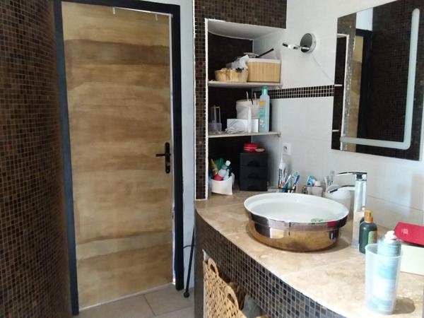 Maison à vendre 5 pièces BORDERES SUR L'ECHEZ (65) sur 1500 m² de terrain avec piscine et pool house.