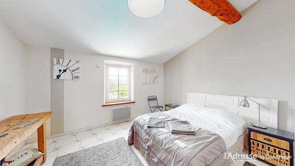 Proche Carcassonne, MINERVOIS, grande maison de charme idéal famille....