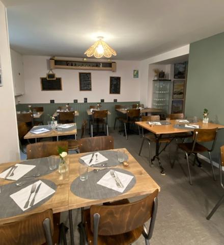 Magnac sur Touvre. Fonds de commerce bar - restaurant