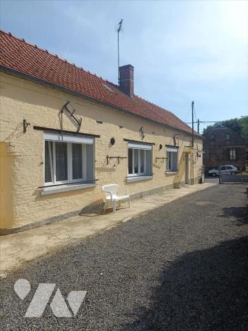 Commune de PREMONT : plain pied 2ch - jardin - garage