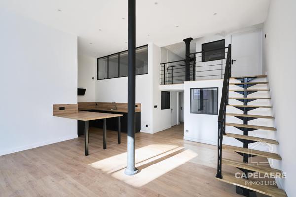 Tourcoing (59200) Loft 120 m2, 4 pièces, balcon et stationnement