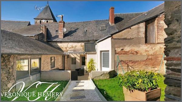 Ancienne de village 3 chambres 1 bureau avec dépendances et garage