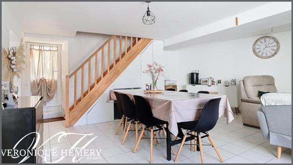 Ancienne de village 3 chambres 1 bureau avec dépendances et garage