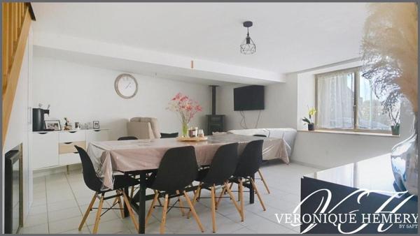 Ancienne de village 3 chambres 1 bureau avec dépendances et garage