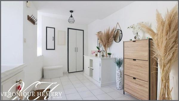 Ancienne de village 3 chambres 1 bureau avec dépendances et garage