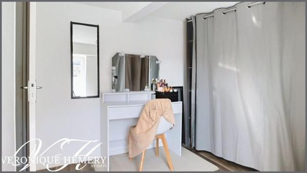 Ancienne de village 3 chambres 1 bureau avec dépendances et garage