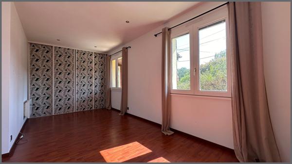 Grande maison familiale au calme !!!