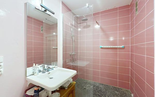 Appartement à vendre    3 pièces • 74 m2 Pau