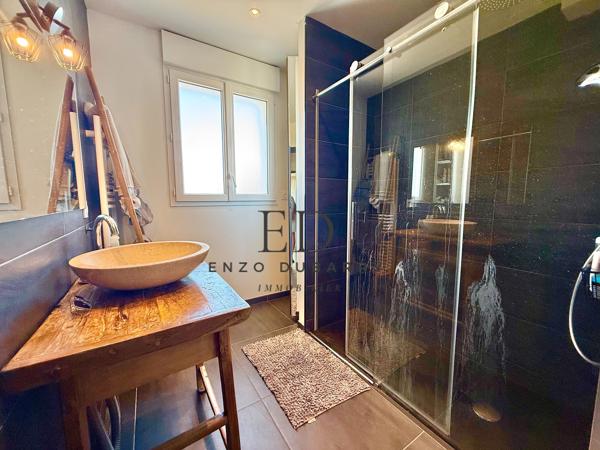 Maison
         7 pièces
        - 204 m² Bien prestige 949 500 € *