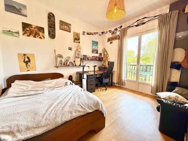 Maison
         7 pièces
        - 204 m² Bien prestige 949 500 € *