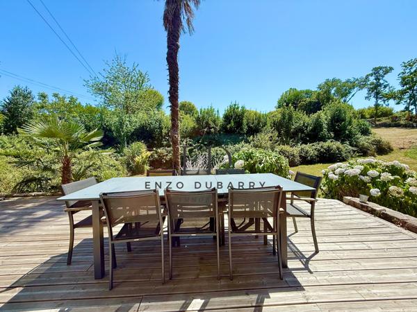 Maison
         7 pièces
        - 204 m² Bien prestige 949 500 € *