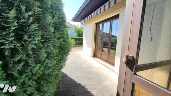 GRAND-CHARMONT, maison quatre pièces sur sous-sol sur 6a 75ca de terrain