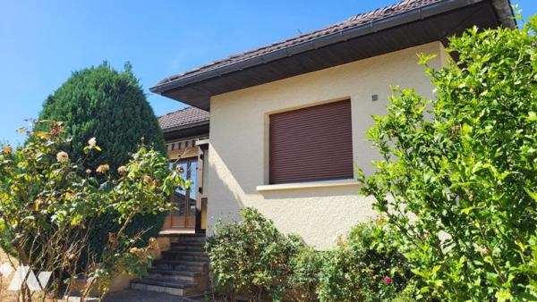 GRAND-CHARMONT, maison quatre pièces sur sous-sol sur 6a 75ca de terrain