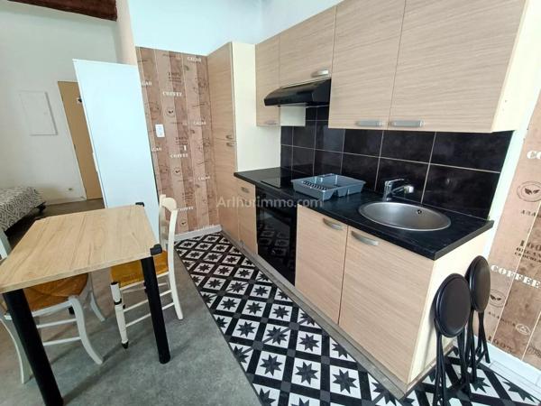 Location Appartement 1 pièces 29 m2 à Salernes