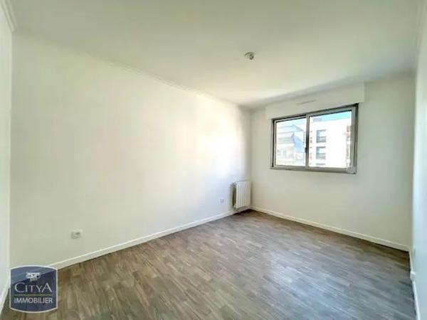 Appartement à louer 4 pièces 97.6m² Villeurbanne (69100)