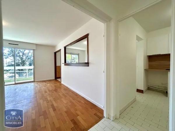 Appartement à louer 4 pièces 97.6m² Villeurbanne (69100)
