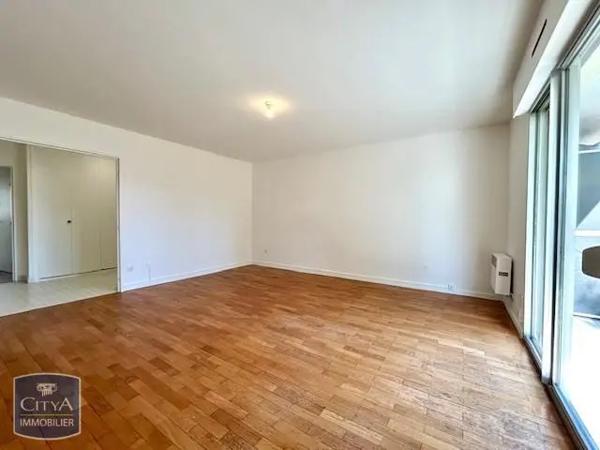 Appartement à louer 4 pièces 97.6m² Villeurbanne (69100)