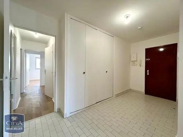 Appartement à louer 4 pièces 97.6m² Villeurbanne (69100)