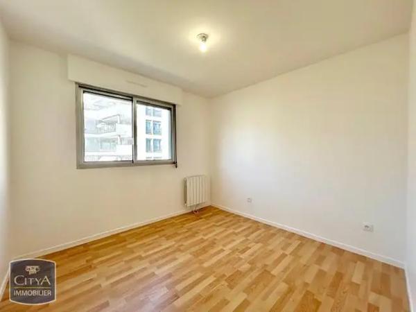 Appartement à louer 4 pièces 97.6m² Villeurbanne (69100)