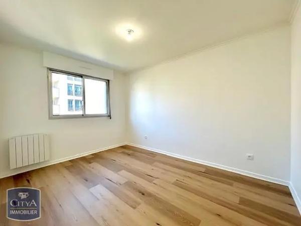 Appartement à louer 4 pièces 97.6m² Villeurbanne (69100)