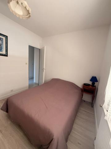 Pavillon sur sous sol de 170m², 5 chambres, piscine sur terrain de 2000m² 197 000 €