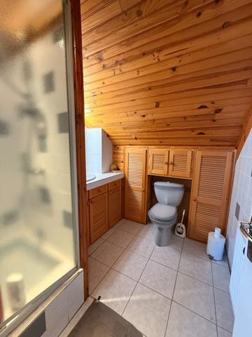 Pavillon sur sous sol de 170m², 5 chambres, piscine sur terrain de 2000m² 197 000 €