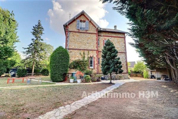 Vente                                                      Maison
                        
                     7 pièces                      217 m2                     à Beauchamp