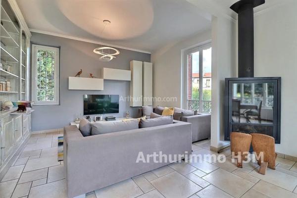 Vente                                                      Maison
                        
                     7 pièces                      217 m2                     à Beauchamp