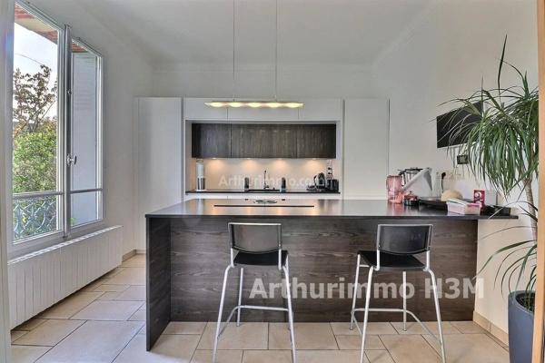 Vente                                                      Maison
                        
                     7 pièces                      217 m2                     à Beauchamp