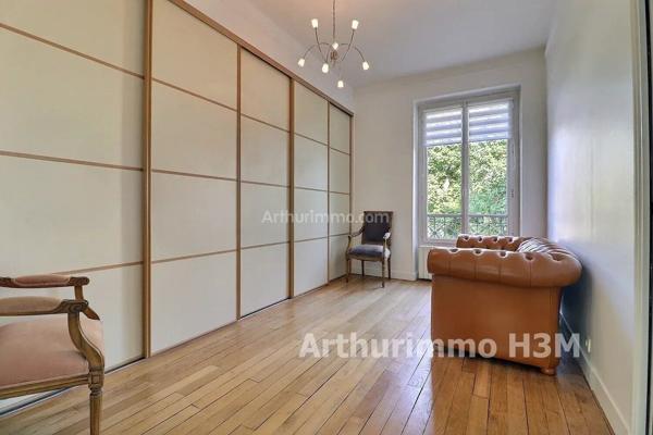 Vente                                                      Maison
                        
                     7 pièces                      217 m2                     à Beauchamp