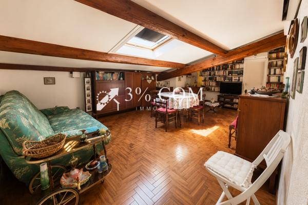 Maison
                                                                                                                                                                                                                                                                                                                        6 pièce(s)                                                                                                                                                                                                          2 chambre(s)                                                                                                                                                                                                          100  m²