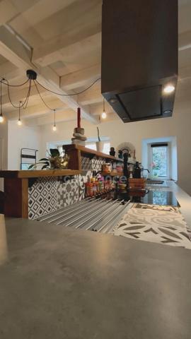 Maison type loft industriel 150 m² + gîte rénové 25 m2 – revenu locatif 1 000 €/mois