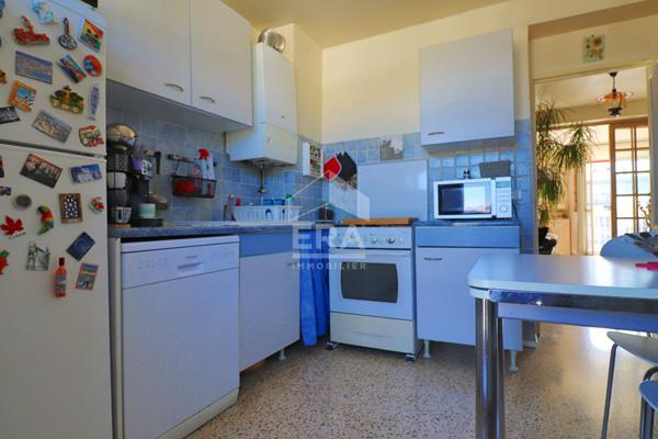 Appartement à vendre Marseille 13013 4/5 pièces Spacieux Saint-Mitre  Château Gombert traversant lumineux parking privatif  calme cave