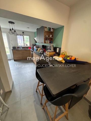 Maison à Fresnay-sur-Sarthe, 72130 - 5 pièces 110m²