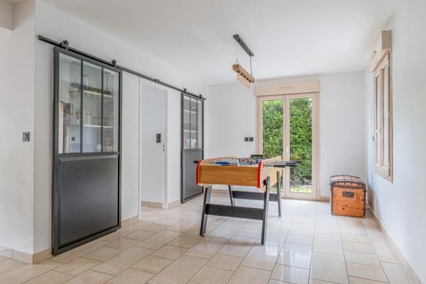 69110 SAINT FOY LES LYON - MAISON + APPARTEMENT - PISCINE - GARAGE - JARDIN - VUE PANORAMIQUE - PROCHE DES COMMODITES - CALME