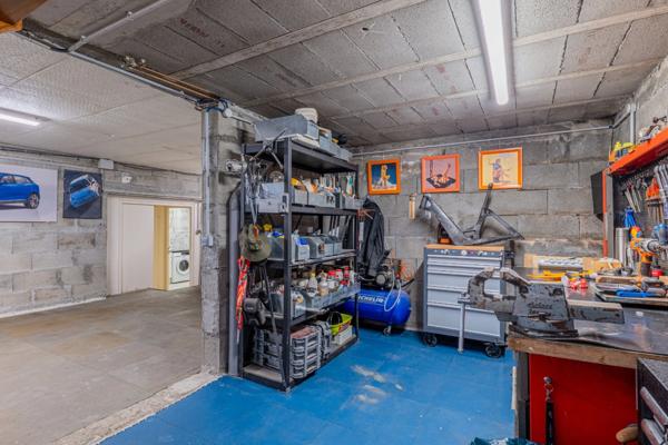 69110 SAINT FOY LES LYON - MAISON + APPARTEMENT - PISCINE - GARAGE - JARDIN - VUE PANORAMIQUE - PROCHE DES COMMODITES - CALME