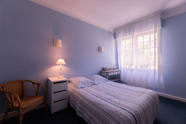 Labenne (40) - À VENDRE – Maison de plain-pied avec dépendances, piscine et terrain de 9 700 m²