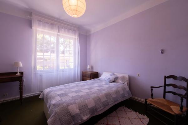 Labenne (40) - À VENDRE – Maison de plain-pied avec dépendances, piscine et terrain de 9 700 m²