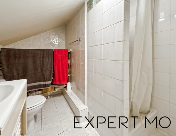 Montigny-le-Bretonneux (78180) MAISON - LE MANET - CENTRE COMMERCIAL DU MANET